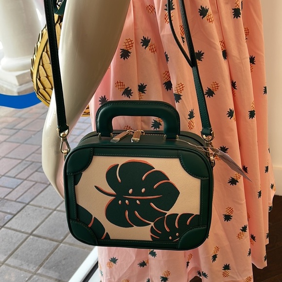 Kate Spade monstera leaves traveler trunk crossbody bag - Picture 16 of 16